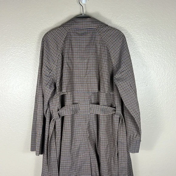 (SOLD) Everlane The Gathered Drape Trench in Plaid - Picture 13 of 14